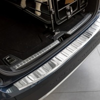 NEREZ kryt prahu zadních dveří TOP Style Volvo V90 -- od roku výroby 2016- NEREZ kryt prahu zadních dveří TOP Style Volvo V90 -- od roku výroby 2016-