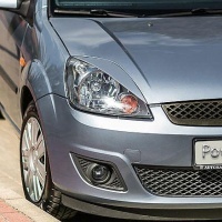 Mra��tka p�edn�ch sv�tlomet� Ford Fiesta MK6 (po faceliftu) -- rok v�roby 2005-08