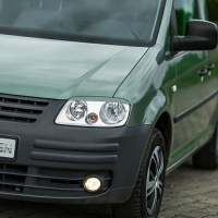 Mra��tka p�edn�ch sv�tlomet� VW Caddy -- rok v�roby 2003-06