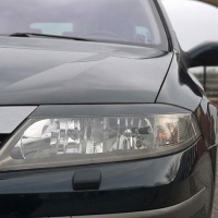 Mračítka předních světlometů Renault Laguna II -- rok výroby 2001-05 Mračítka předních světlometů Renault Laguna II -- rok výroby 2001-05