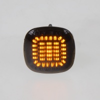 Boční LED blinkry s funkcí dynamického běhu kouřové Audi A4 B5 facelift -- rok výroby 02/1999-06/2001 Boční LED blinkry s funkcí dynamického běhu kouřové Audi A4 B5 facelift -- rok výroby 02/1999-06/2001