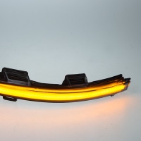 Boční LED kouřové blinkry do zrcátek s funkcí dynamického běhu VW Passat B8 -- od roku výroby 08/2014- Boční LED kouřové blinkry do zrcátek s funkcí dynamického běhu VW Passat B8 -- od roku výroby 08/2014-