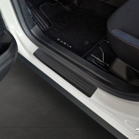 Nerez kryty prahů Lines černé Dacia Duster III -- od roku výroby 2024- Nerez kryty prahů Lines černé Dacia Duster III -- od roku výroby 2024-