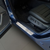 Nerez kryty prah� Lines Honda CR-V VI -- od roku v�roby 2023-