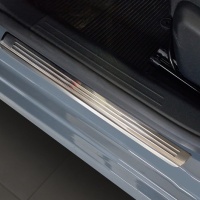 Nerez kryty prahů Lines Opel Corsa-e Edition / Elegance -- od roku výroby 2019- Nerez kryty prahů Lines Opel Corsa-e Edition / Elegance -- od roku výroby 2019-