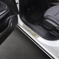 Nerez kryty prah� Lines Opel Zafira C Tourer v�etn� Facelift -- rok v�roby 2012-19