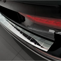 Kryt prahu zadních dveří nerez leštěný Volvo V60 II Plug-In Hybrid / R-model -- od roku výroby 2019- Kryt prahu zadních dveří nerez leštěný Volvo V60 II Plug-In Hybrid / R-model -- od roku výroby 2019-