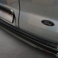 Kryt prahu zadních dveří ALU černý rýhovaný Ford Transit / Tourneo Courier II -- od roku výroby 2023- Kryt prahu zadních dveří ALU černý rýhovaný Ford Transit / Tourneo Courier II -- od roku výroby 2023-