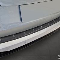 Kryt prahu zadních dveří nerez černý Škoda Kamiq Faclift -- od roku výroby 2024- Kryt prahu zadních dveří nerez černý Škoda Kamiq Faclift -- od roku výroby 2024-