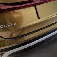 Kryt prahu zadn�ch dve�� nerez �ern� �koda Kodiaq II -- od roku v�roby 2024-