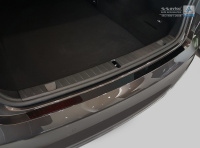 Kryt prahu zadních dveří originál carbon BMW 7 G11/G12 (NE pro modely s M-Packet) -- rok výroby 2015-19 (černý/červený carbon) Kryt prahu zadních dveří originál carbon BMW 7 G11/G12 (NE pro modely s M-Packet) -- rok výroby 2015-19 (černý/červený carbon)