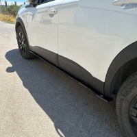 Dynamik Style prahové nástavce Peugeot 2008 II -- od roku výroby 2019- Dynamik Style prahové nástavce Peugeot 2008 II -- od roku výroby 2019-