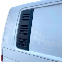 Oneway imitace výdechu VW Transporter T5.1/T6/T6.1 -- rok výroby 2010-2022 (Dlouhý rozvor) - Verze 2 - matná černá Oneway imitace výdechu VW Transporter T5.1/T6/T6.1 -- rok výroby 2010-2022 (Dlouhý rozvor) - Verze 2 - matná černá