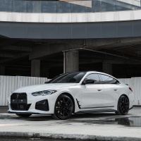 Oneway kompletní body kit BMW 4 G26 M-Pack/M440i (s dvojitými kulatými nebo oválnými koncovkami výfuku) -- od roku výroby 2021- - lesklá černá Oneway kompletní body kit BMW 4 G26 M-Pack/M440i (s dvojitými kulatými nebo oválnými koncovkami výfuku) -- od roku výroby 2021- - lesklá černá