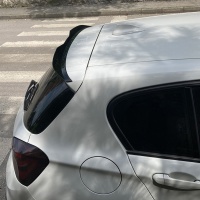 Oneway střešní spoiler BMW 1 F20/F21 M-Power Facelift -- rok výroby 2015-2019 - lesklá černá Oneway střešní spoiler BMW 1 F20/F21 M-Power Facelift -- rok výroby 2015-2019 - lesklá černá