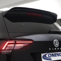 Oneway střešní spoiler VW Tiguan II R-Line -- rok výroby 2016-2020 - lesklá černá Oneway střešní spoiler VW Tiguan II R-Line -- rok výroby 2016-2020 - lesklá černá