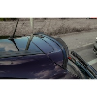Oneway st�e�n� spoiler Alfa Romeo Giulietta -- rok v�roby 2010-2020 - leskl� �ern�