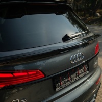 Oneway spoiler v�ka kufru Audi Q5 (FY) S-Line Facelift (NE pro Sportback) -- rok v�roby 2020-24 - leskl� �ern�