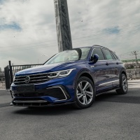 Oneway prahov� n�stavce VW Tiguan II R/R-Line Facelift -- rok v�roby 2020-2024 - leskl� �ern�
