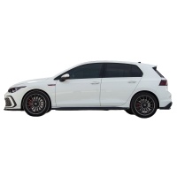 Oneway prahové nástavce VW Golf VIII HB/Variant GTI/GTI Clubsport/GTD/R-Line -- od roku výroby 2020- - Verze 2 - lesklá černá Oneway prahové nástavce VW Golf VIII HB/Variant GTI/GTI Clubsport/GTD/R-Line -- od roku výroby 2020- - Verze 2 - lesklá černá