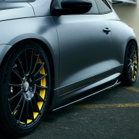 Oneway prahové nástavce VW Scirocco R Facelift -- rok výroby 2014-17 - lesklá černá Oneway prahové nástavce VW Scirocco R Facelift -- rok výroby 2014-17 - lesklá černá