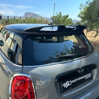 Autostyle zadn� spoiler k�ilt nad okno Mini Cooper (F55/F56) -- rok v�roby 2014-24