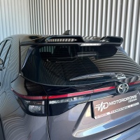 Autostyle zadn� spoiler k�ilt nad okno Toyota Yaris Cross -- od roku v�roby 2020-