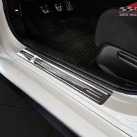 Nerez kryty prahů černé lesklé Sportline Honda Civic X hatchback 5dv. -- rok výroby 2017-21 Nerez kryty prahů černé lesklé Sportline Honda Civic X hatchback 5dv. -- rok výroby 2017-21