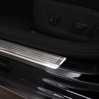 Nerez kryty prahů Lines Škoda Octavia IV liftback/Combi -- od roku výroby 2019- / 2024- Nerez kryty prahů Lines Škoda Octavia IV liftback/Combi -- od roku výroby 2019- / 2024-