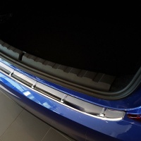 Kryt prahu zadn�ch dve�� BMW 3 G20 sedan (pouze pro vozy s M-Paketem) -- rok v�roby 2018-22