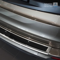 Kryt prahu zadních dveří Deluxe BMW X5 F15 -- od roku výroby 2013- (chromový lesklý / černý carbon) Kryt prahu zadních dveří Deluxe BMW X5 F15 -- od roku výroby 2013- (chromový lesklý / černý carbon)