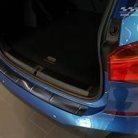 Kryt prahu zadn�ch dve�� nerez �ern� BMW X1 F48 (pouze pro vozy s M-Paketem) -- rok v�roby 2015-22
