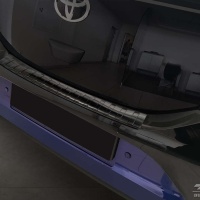 Kryt prahu zadn�ch dve�� nerez �ern� Toyota Aygo X -- od roku v�roby 2022-
