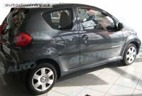 Boční ochranné lišty dveří typ 06 Toyota Aygo 3dv. -- od roku výroby 2005- Boční ochranné lišty dveří typ 06 Toyota Aygo 3dv. -- od roku výroby 2005-