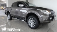 Boční ochranné lišty dveří typ 40 Mitsubishi L200 -- od roku výroby 2016- Boční ochranné lišty dveří typ 40 Mitsubishi L200 -- od roku výroby 2016-
