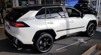 Bo�n� ochrann� li�ty dve�� typ 03 Toyota RAV4 -- od roku v�roby 2018-