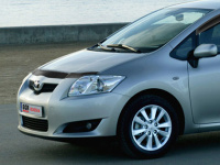 EGR lišta přední kapoty Toyota AURIS hatchback -- rok výroby 2009-2012 EGR lišta přední kapoty Toyota AURIS hatchback -- rok výroby 2009-2012