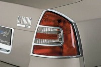 R�me�ek zadn�ch sv�tel - chrom �koda Octavia II rok v�roby 2004-