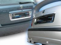 Rámeček pod SPZ zadní - chrom Škoda Octavia rok výroby 1998-2004 Rámeček pod SPZ zadní - chrom Škoda Octavia rok výroby 1998-2004
