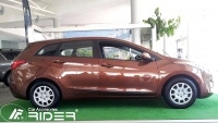 Boční ochranné lišty dveří typ 40 Hyundai i30 CW -- od roku výroby 2012- Boční ochranné lišty dveří typ 40 Hyundai i30 CW -- od roku výroby 2012-