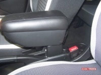Loketní opěrka Renault Twingo -- od roku výroby 2014- Loketní opěrka Renault Twingo -- od roku výroby 2014-