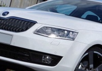 Mra��tka p�edn�ch sv�tel Agressor �koda Octavia III -- od roku v�roby 2012-