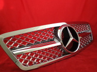 Sportovní maska Mercedes C Class W203, celochrom, 1 žebro Sportovní maska Mercedes C Class W203, celochrom, 1 žebro