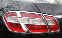 Chrom r�me�ky zadn�ch sv�tel Mercedes E W212