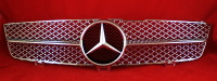 Sportovní maska s logem-1 žebro Mercedes CLS W219 08-, celochrom Sportovní maska s logem-1 žebro Mercedes CLS W219 08-, celochrom