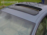 Milotec větrná clona střešního okna Škoda Octavia II (Acrylglass) Milotec větrná clona střešního okna Škoda Octavia II (Acrylglass)