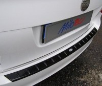 Milotec práh 5.dveří s výstupky Škoda Octavia II Facelift sedan -- od roku výroby 2008- (ABS černá metalíza) Milotec práh 5.dveří s výstupky Škoda Octavia II Facelift sedan -- od roku výroby 2008- (ABS černá metalíza)