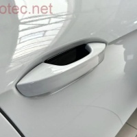 Milotec kryty pod kliky - ABS �errn� leskl� klav�rlak �koda SuperB IV -- od roku v�roby 2024-