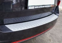 Kryt prahu pátých dveří Škoda Octavia III RS kombi - stříbrný Kryt prahu pátých dveří Škoda Octavia III RS kombi - stříbrný