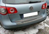 Nerez kryt prahu pátých dveří Volkswagen Passat 3C -- rok výroby 2005-10 Nerez kryt prahu pátých dveří Volkswagen Passat 3C -- rok výroby 2005-10